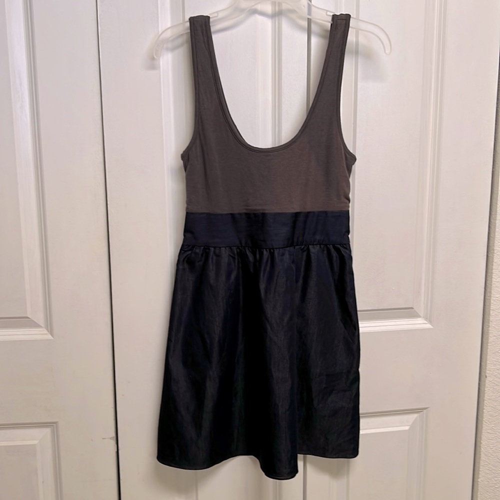 Express Purple Black Long Round Neck Pocket Sun Dress Size 0